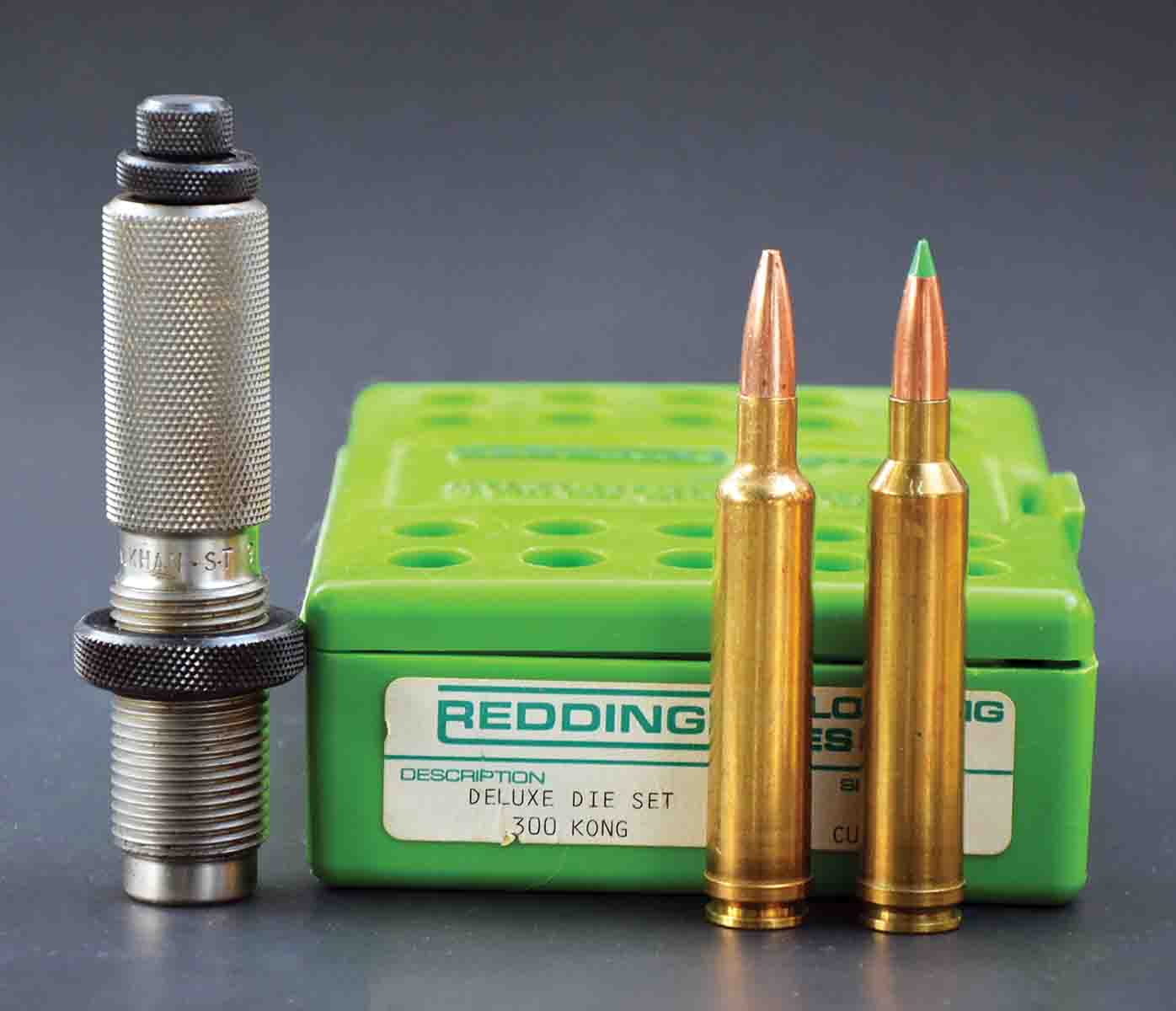 The .300 Kong (right) can be formed by running .30-378 Weatherby Magnum brass (left) through a Redding full-length resizing die and then fire-forming. The .378 Weatherby Magnum case can also be used.